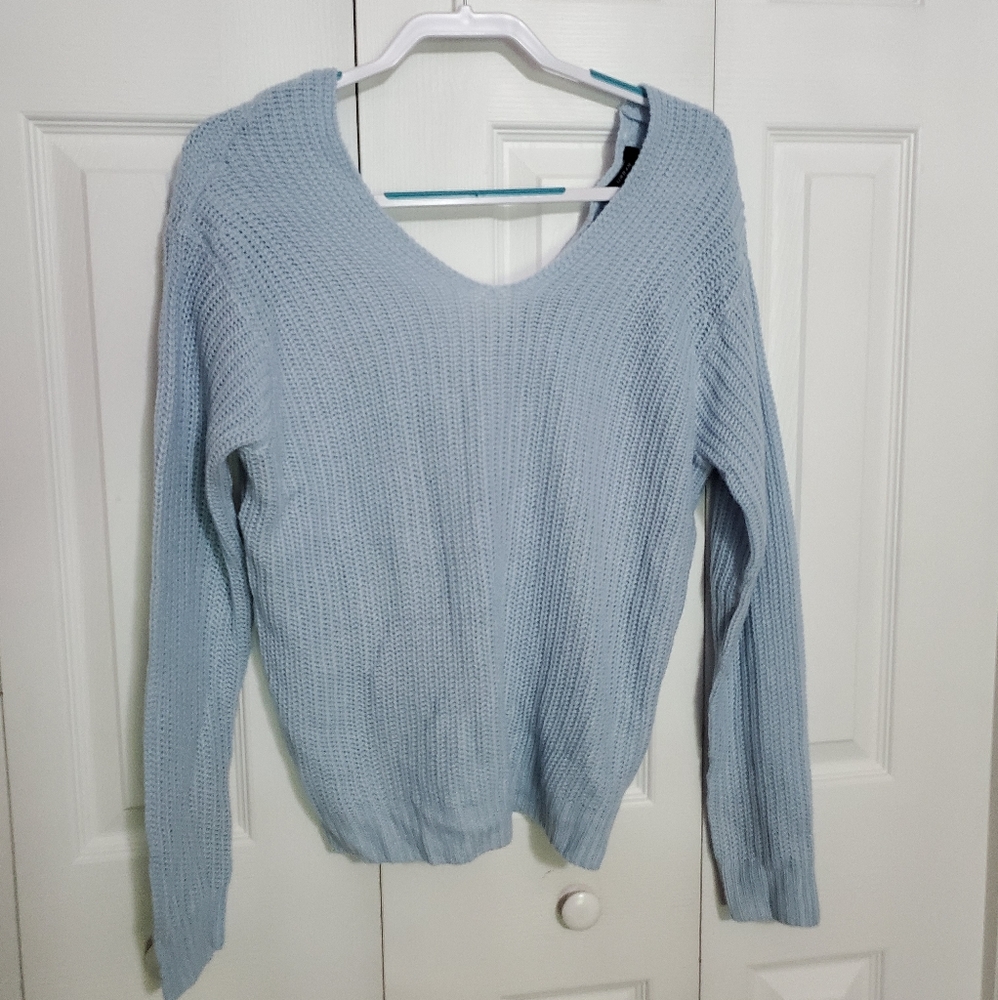 NWOT Baby blue knotted back sweater